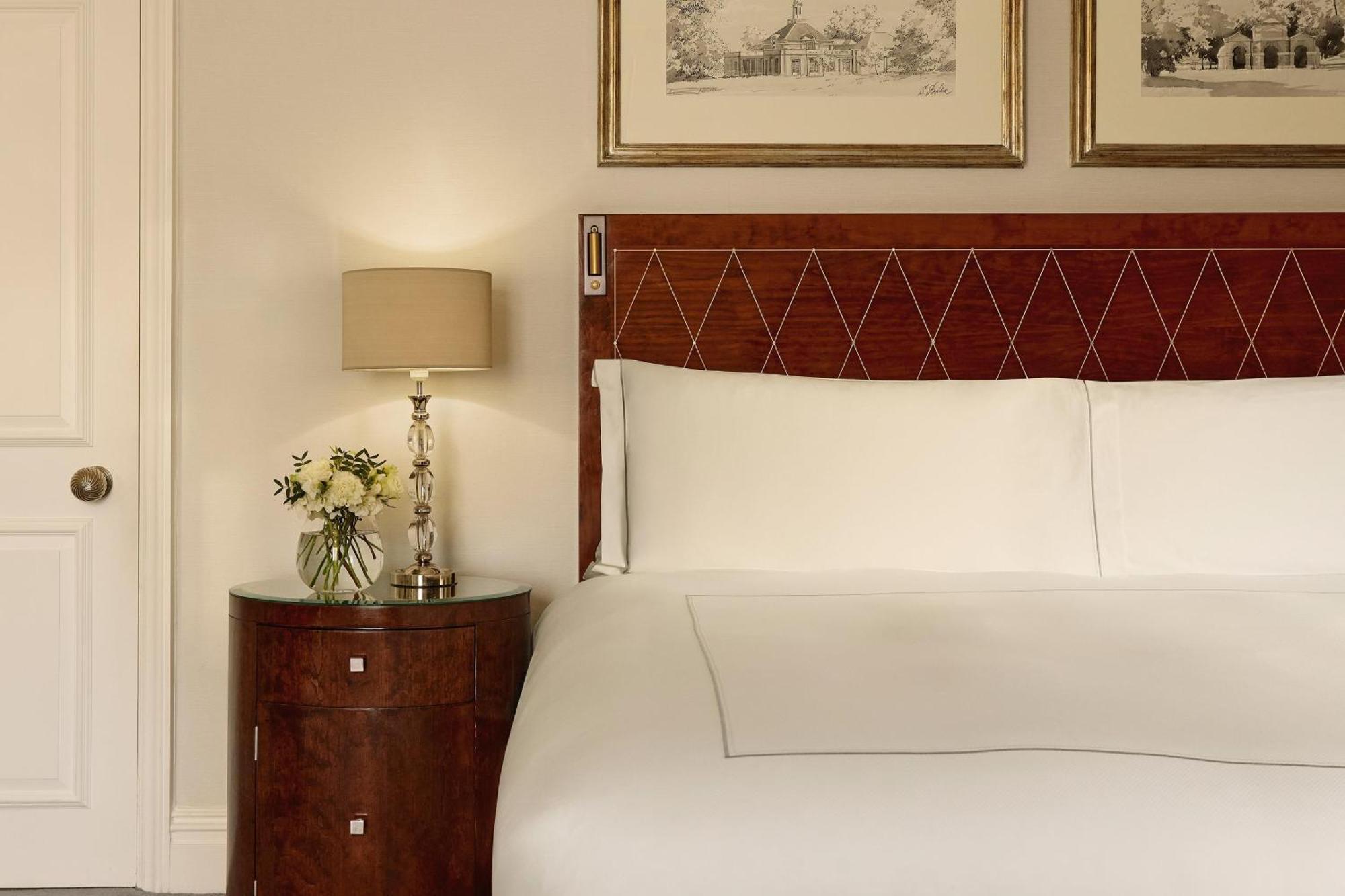 เดอะ เบิร์กลีย์ Hotel ลอนดอน ภายนอก รูปภาพ